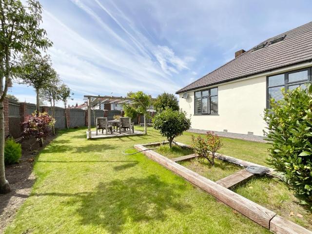 House for sale in Marshside, Southport