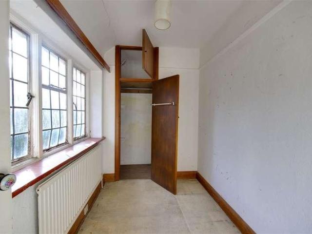 House for sale in London Borough of Croydon, Selsdon