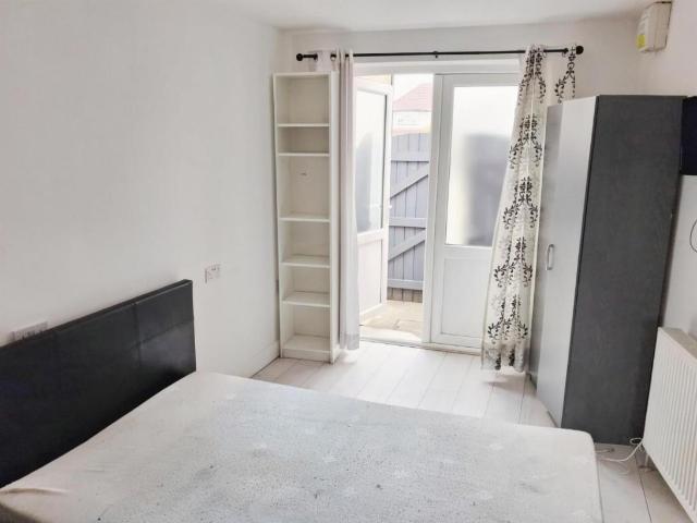 House for sale in Hayes, Greater London