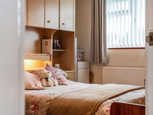 House for sale in Ford, Clapham