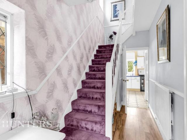 House for sale in Wardle, Burnedge