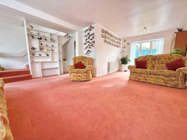 House for sale in Stipers Hill, Dunstable