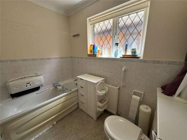 House for sale in Old Milton, Ashurst Bridge