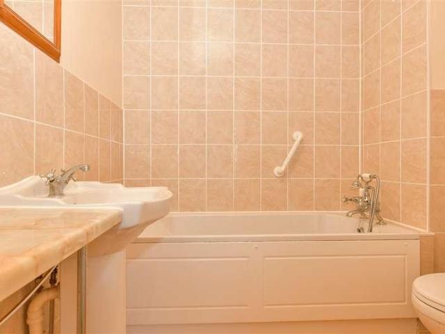 House for sale in Wayfield, Chatham
