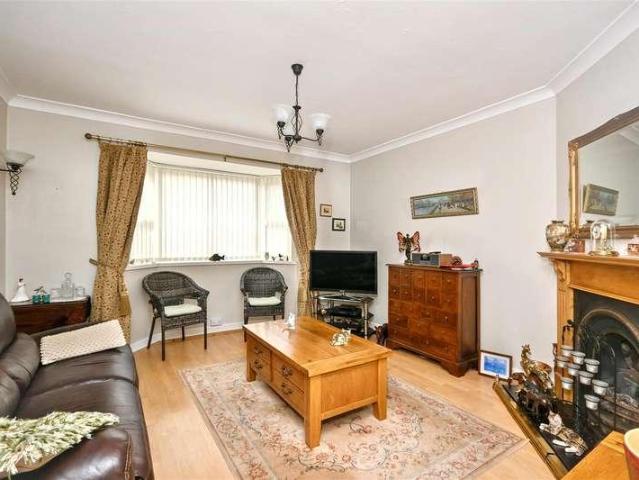 House for sale in Roselands, Eastbourne