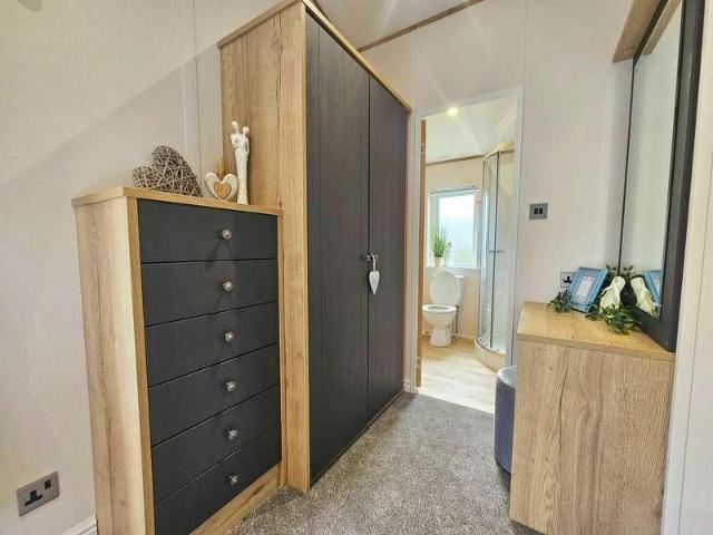 House for sale in Llanrug, Cwm-y-glo