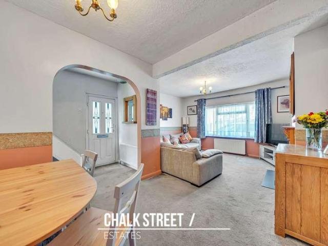 House for sale in Gidea Park, Greater London