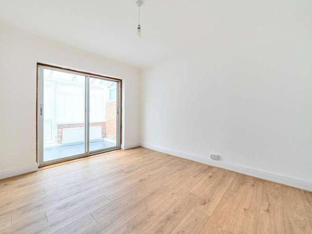 House for sale in London Borough of Croydon, Thornton Heath