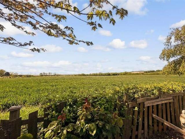 House for sale in Oad Street, Kent
