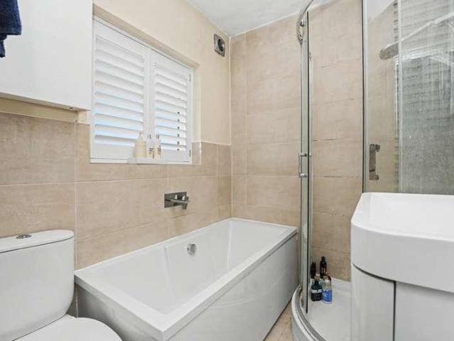 House for sale in Bulls Cross, Greater London