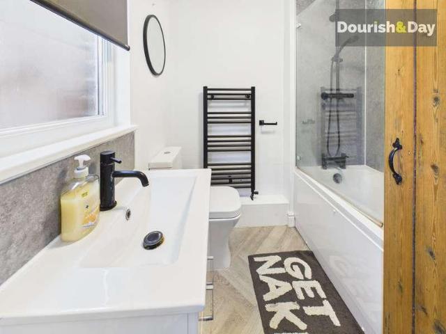 House for sale in Whitchurch Urban, Whitchurch