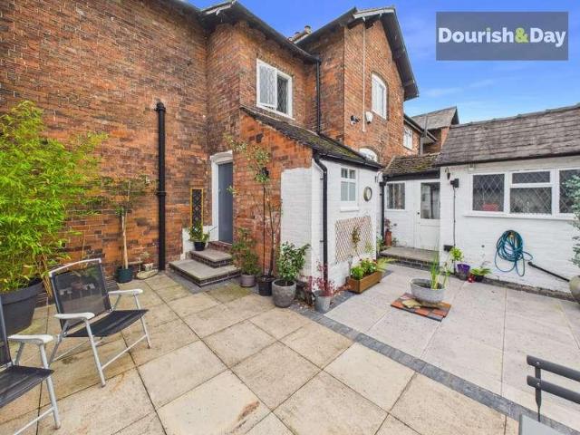 House for sale in Baswich, Staffordshire