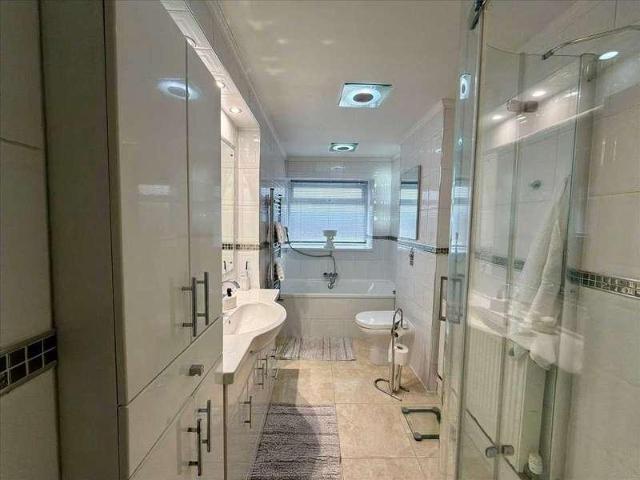 House for sale in Trealaw, Wales