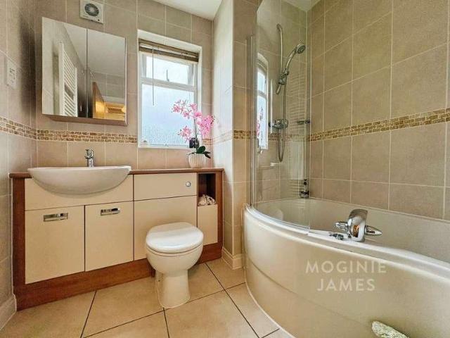 House for sale in Penylan, Falcon Lodge