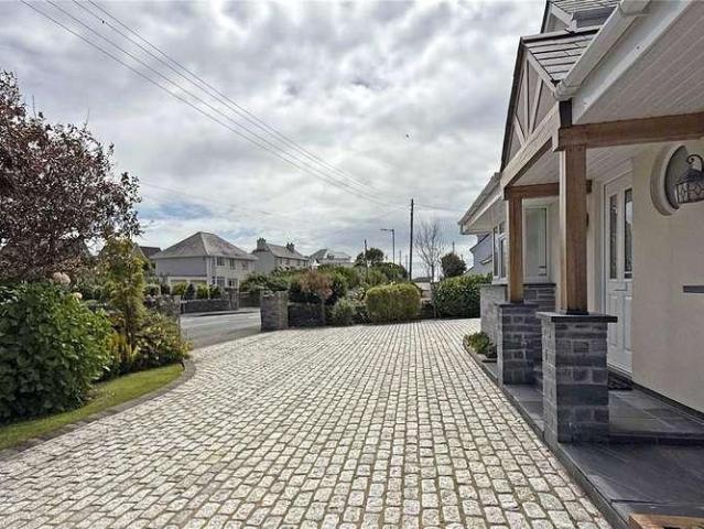 House for sale in Trearddur, Wales