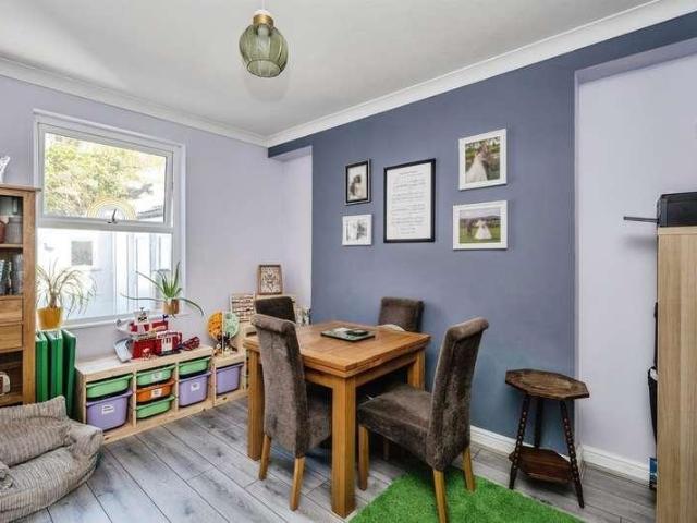 House for sale in Pontarddulais, Wales