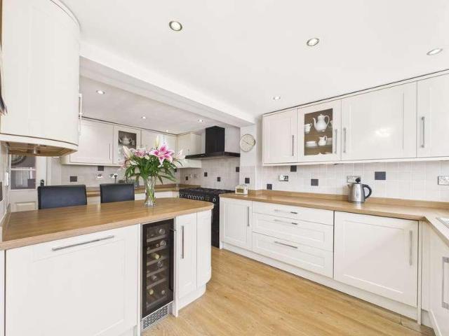 House for sale in Bromsgrove, Worcestershire