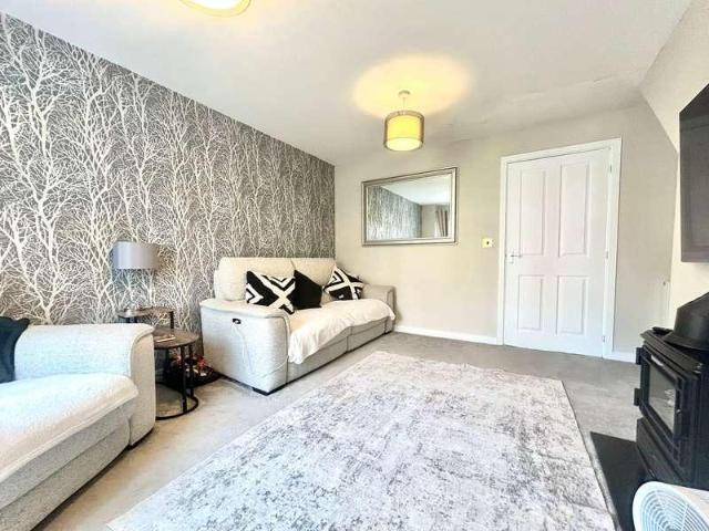 House for sale in Woodsetton, Coseley