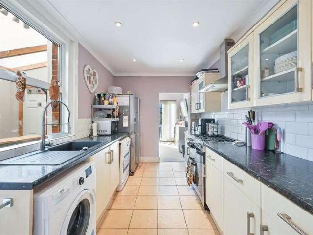 House for sale in Nork, Red Hill