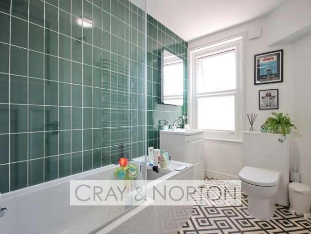 House for sale in London Borough of Croydon, Addiscombe
