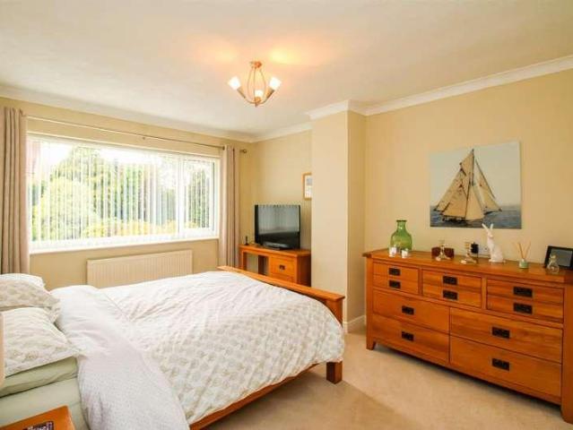 House for sale in Ossett, West Yorkshire