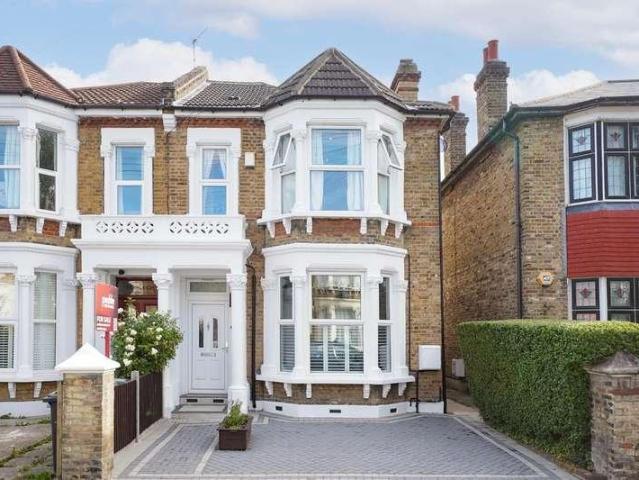 House for sale in London Borough of Lewisham, Greater London
