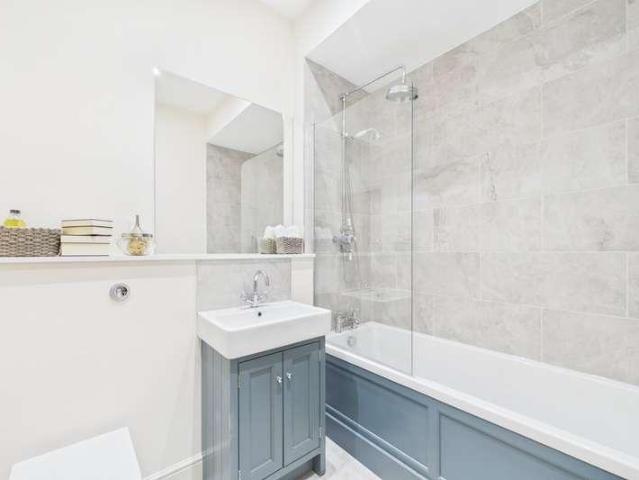 House for sale in Warfield, Newell Green
