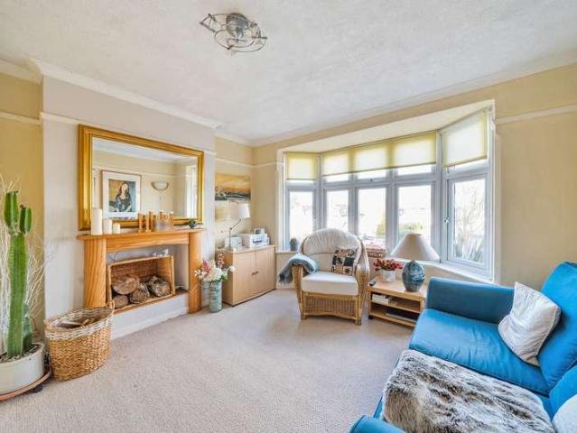 House for sale in South Oxhey, Batchworth