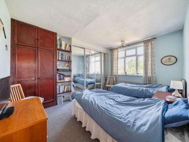 House for sale in Dunstable, Bedfordshire