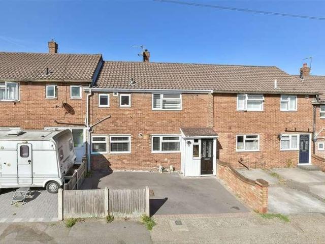 House for sale in Chatham