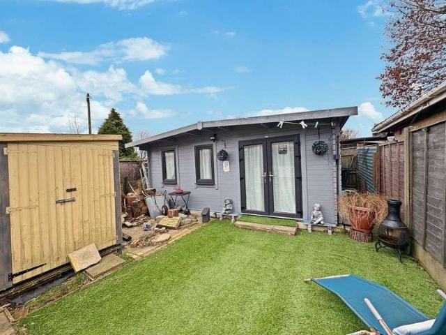 House for sale in Hulton Lane Ends, Lee Bank