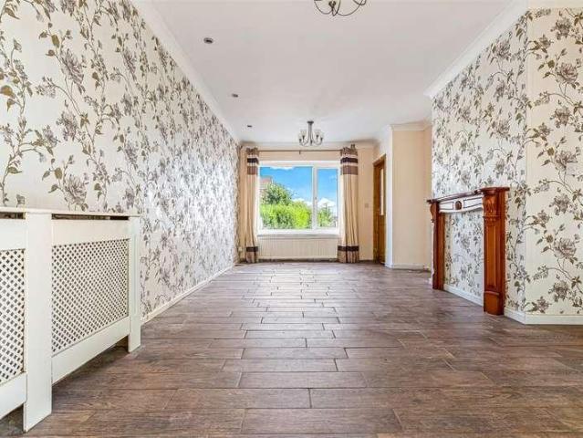 House for sale in Elmfield, Leicestershire