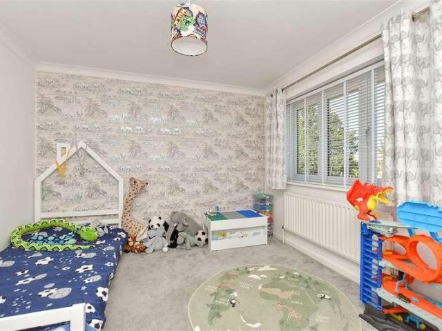 House for sale in Cliffe Woods