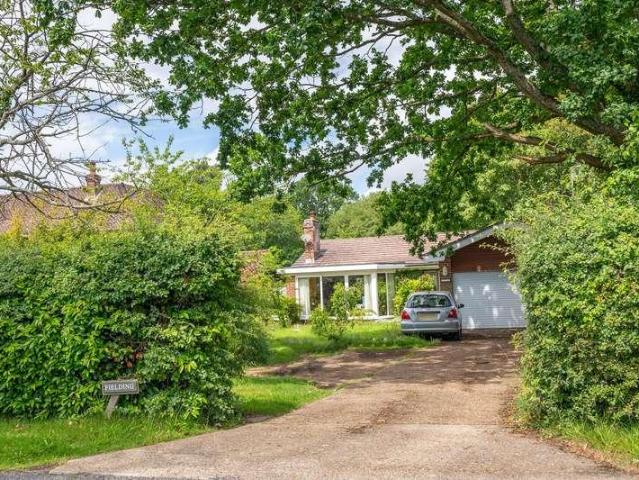 House for sale in Pachesham Park, Surrey
