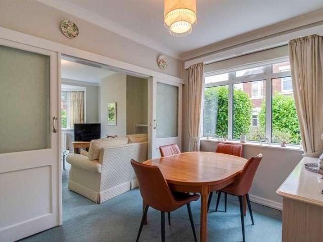 House for sale in Wrenthorpe, West Yorkshire