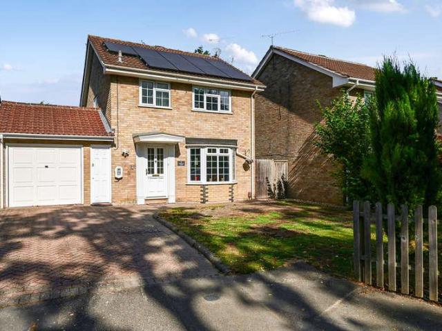 House for sale in Blackwater and Hawley, Hart