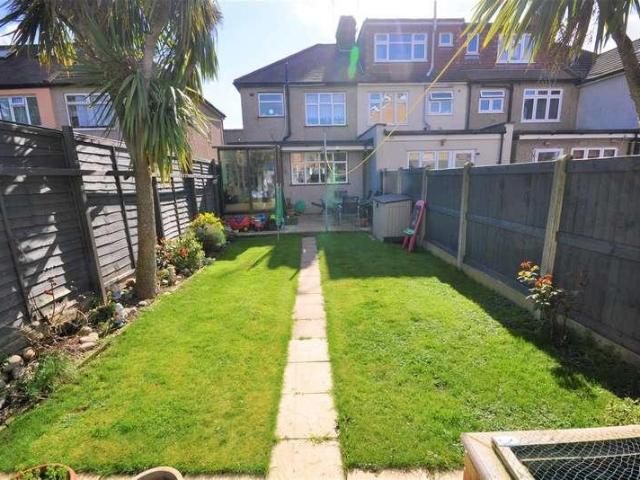 House for sale in Dagenham, Barking And Dagenham