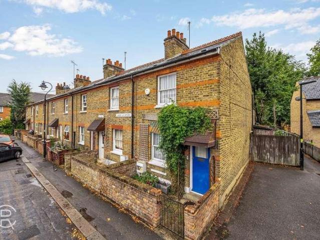 House for sale in London Borough of Ealing, Hanwell
