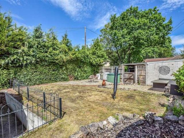 House for sale in Heath End, South Gloucestershire
