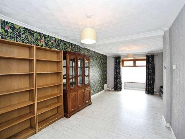 House for sale in Trealaw, Wales