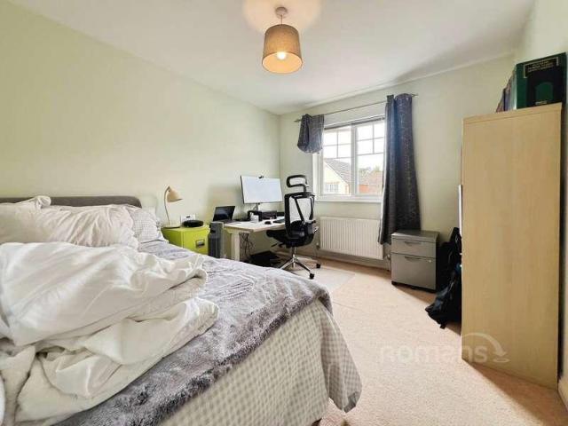House for sale in Aldershot, Hampshire