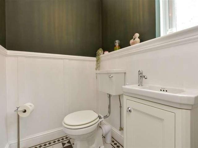 House for sale in Minster-on-Sea, Oad Street