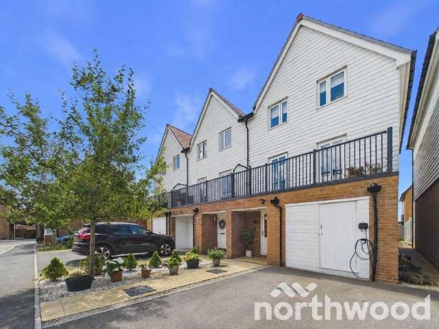 House for sale in Stubbs Cross, Bridgefield