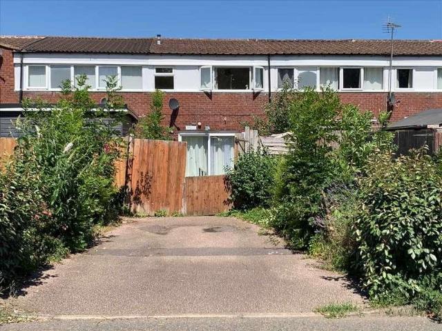House for sale in Wolverton and Greenleys, Old Wolverton