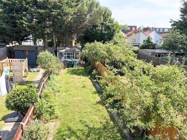 House for sale in Golders Green, Greater London