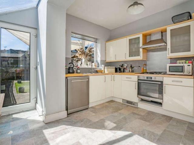 House for sale in Hawkenbury, Sandown Park