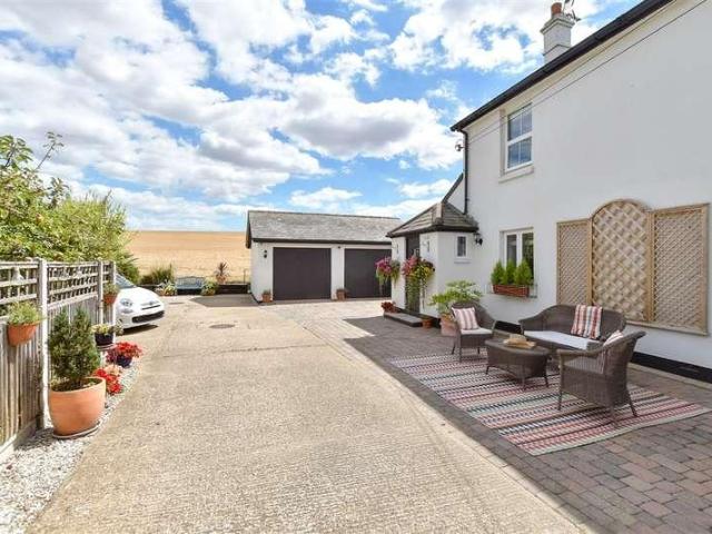 House for sale in Elvington, Ash