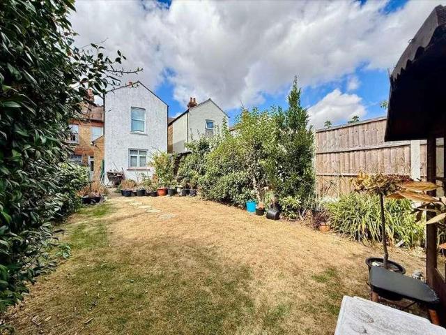 House for sale in Milton, Alton Barnes