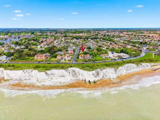 House for sale in Dumpton Gap, Acol