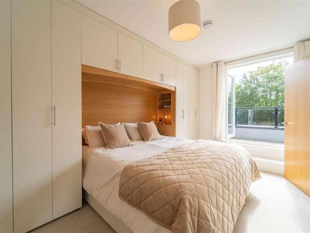 House for sale in Georgia, Greater Manchester